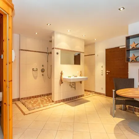 Doris Neukirchen am Großvenediger