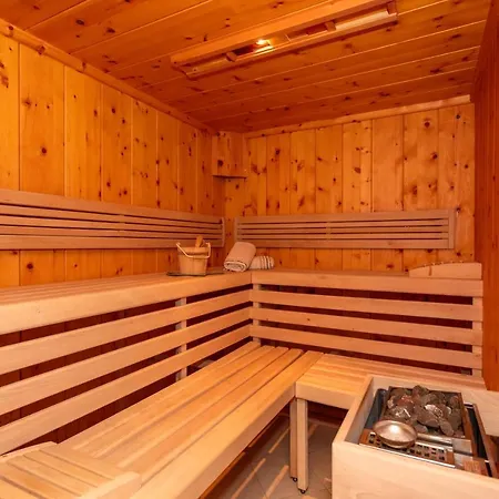 Doris Neukirchen am Großvenediger