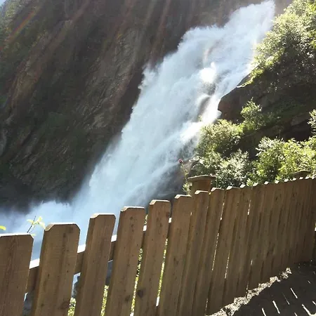 Doris Neukirchen am Grossvenediger